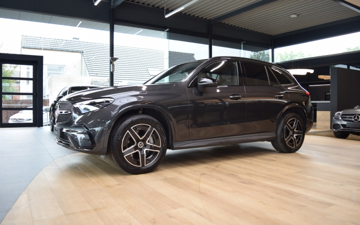 GLC 300e 4M AMG line