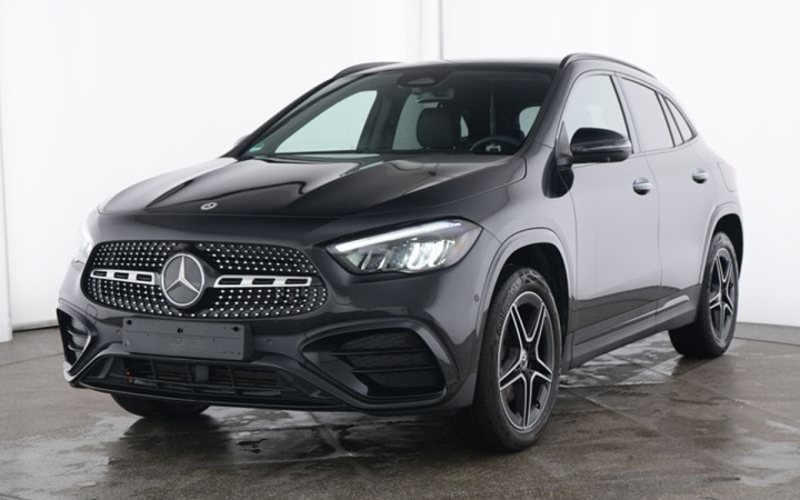 GLA 250 e AMG line